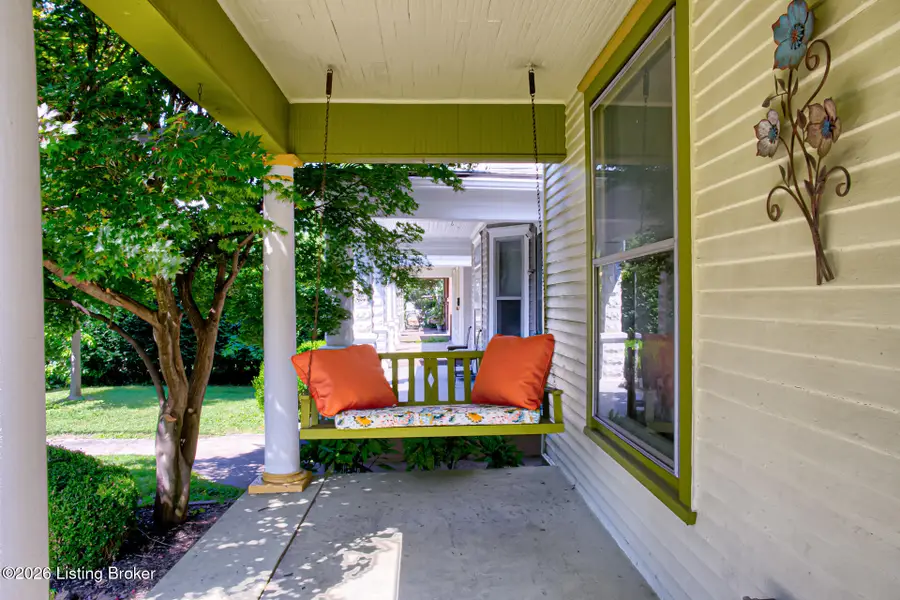2105 Edgeland Ave, Louisville, KY 40204 - #2