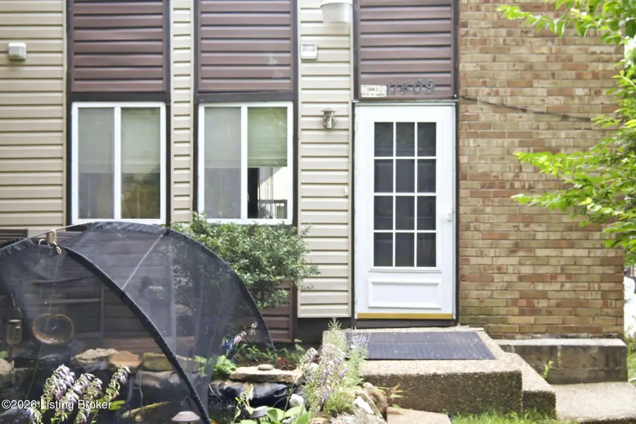 11409 N Tazwell Dr, Louisville, KY 40241 - #2