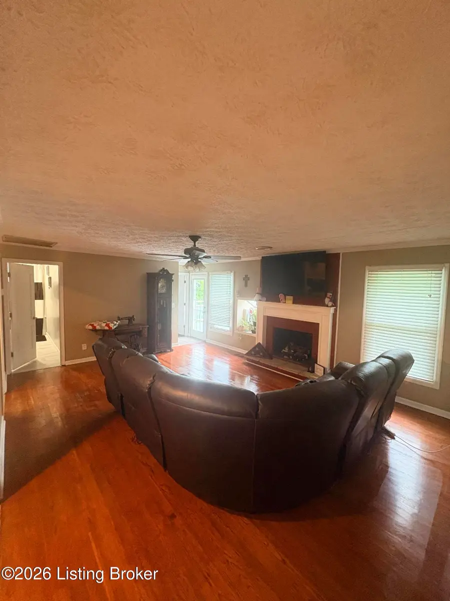 825 Thomas Ln, Bloomfield, KY 40008 - #3