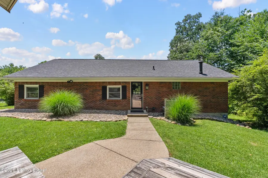 8215 Arnoldtown Rd, Louisville, KY 40214 - #3