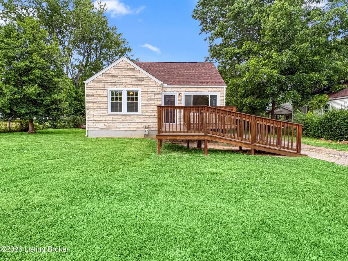 6215 Fox Ave, Louisville, KY 40272 - #1