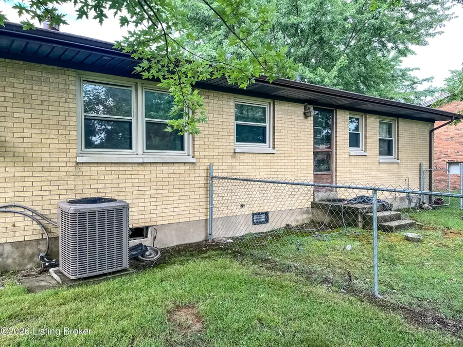 326 Sequoia Dr, Leitchfield, KY 42754 - #3
