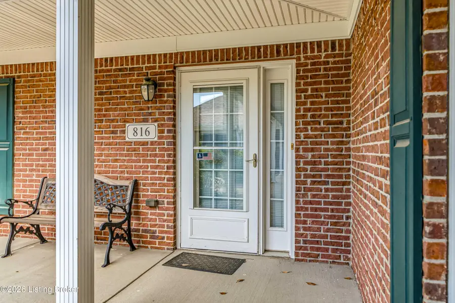 816 Garden Pointe Dr, Simpsonville, KY 40067 - #2