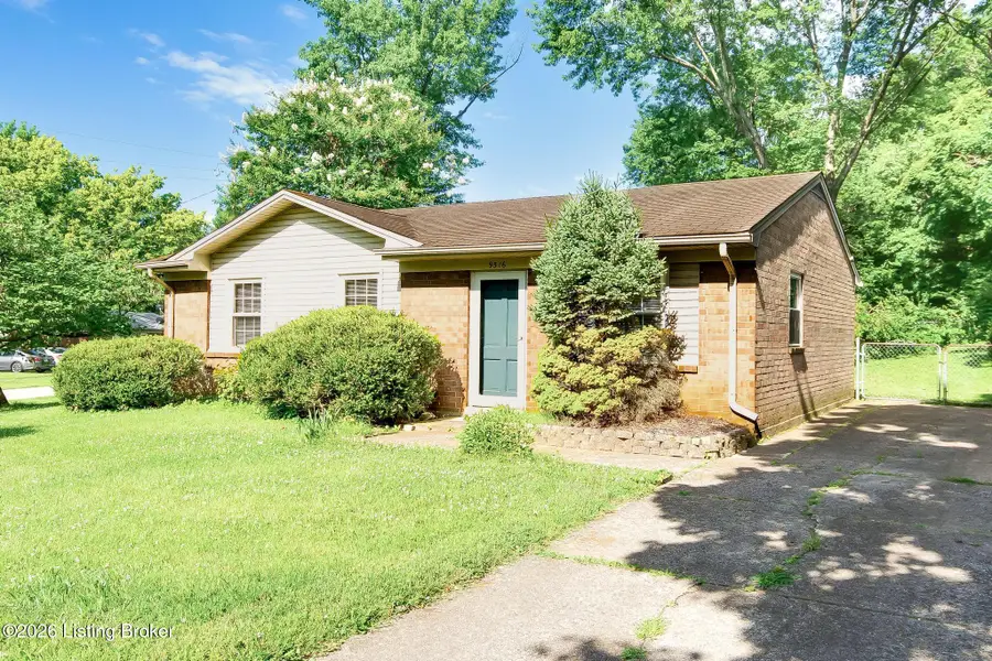 9316 Coolridge Dr, Louisville, KY 40229 - #2