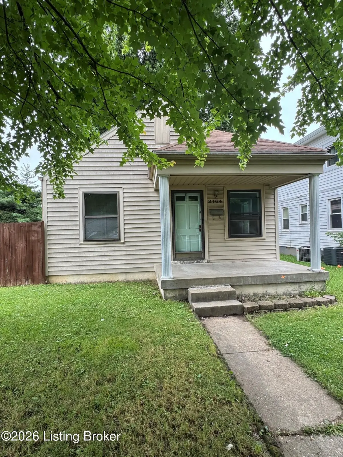 2464 Lindbergh Dr, Louisville, KY 40208 - #1