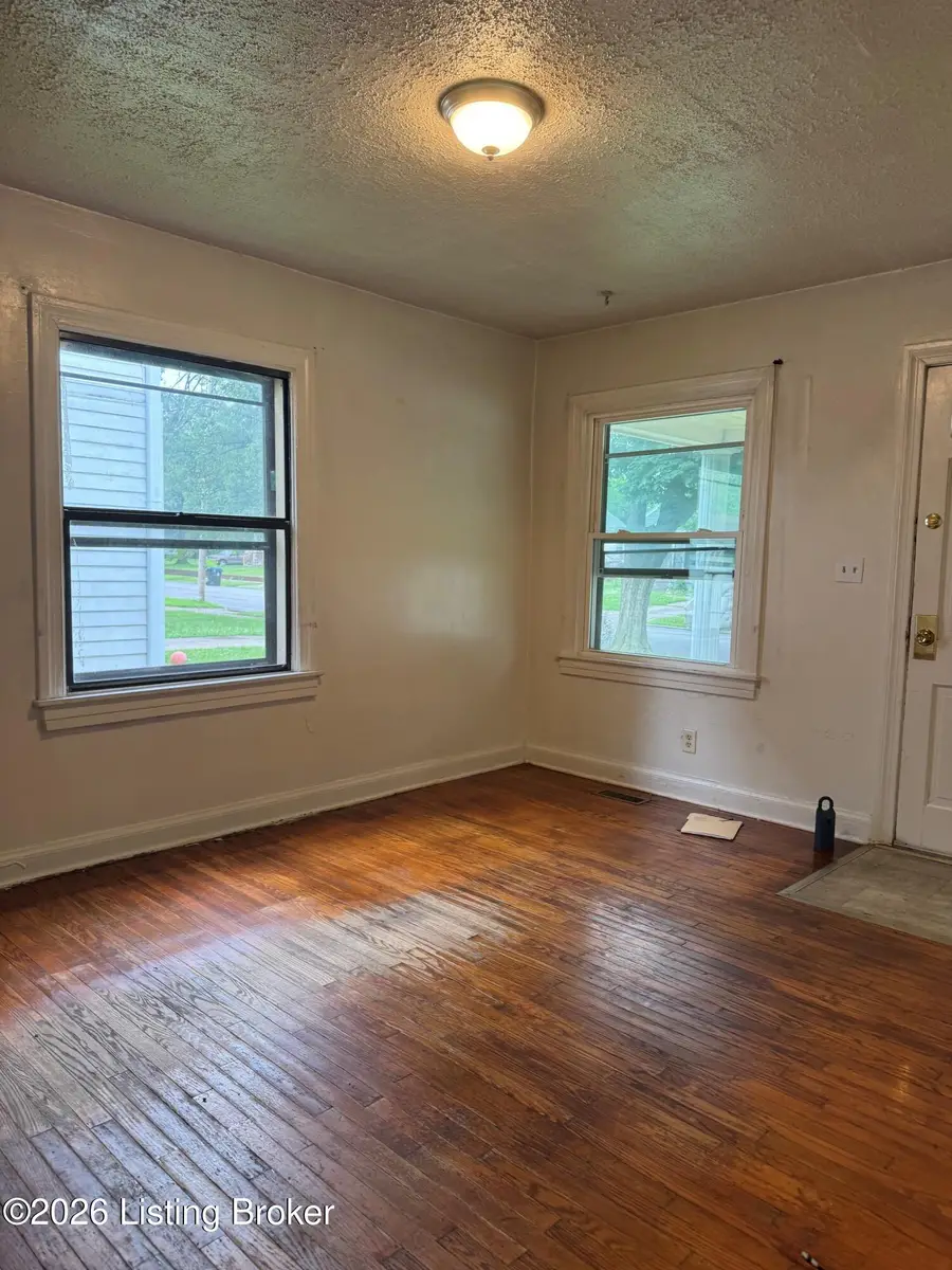 2464 Lindbergh Dr, Louisville, KY 40208 - #3