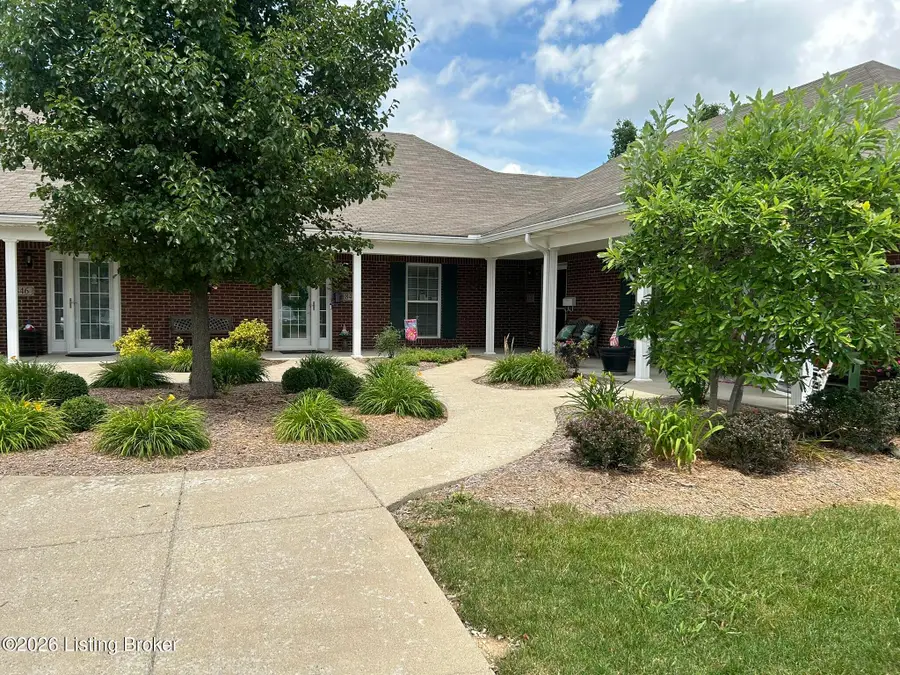 850 Garden Pointe Dr, Simpsonville, KY 40067 - #2
