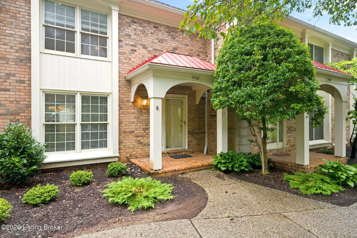 5720 Coach Gate Wynde, Louisville, KY 40207 - #1