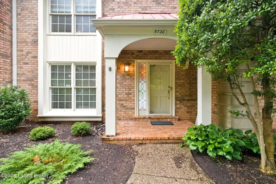 5720 Coach Gate Wynde, Louisville, KY 40207 - #2