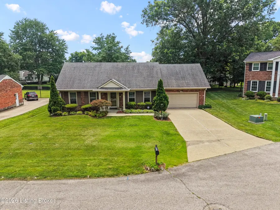 11102 Kinnaird Ct, Louisville, KY 40243 - #3