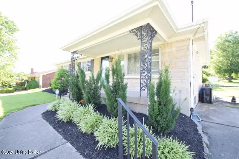 9002 Annlou Dr, Louisville, KY 40272 - #3