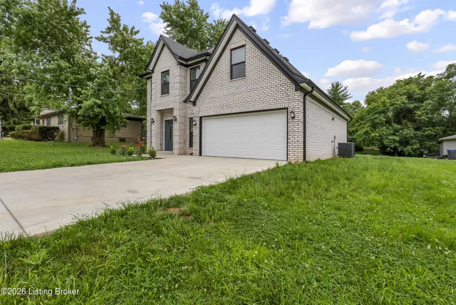 5810 Applegate Ln, Louisville, KY 40219 - #3