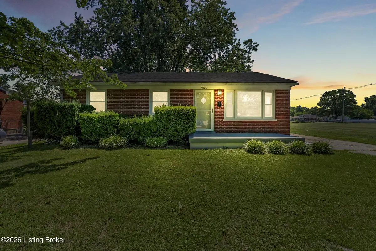 9115 Thompson Ln, Louisville, KY 40258 - #1