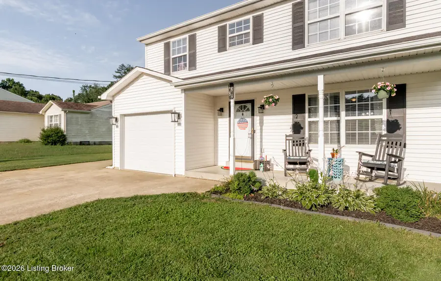 1889 S Woodland Dr, Radcliff, KY 40160 - #2