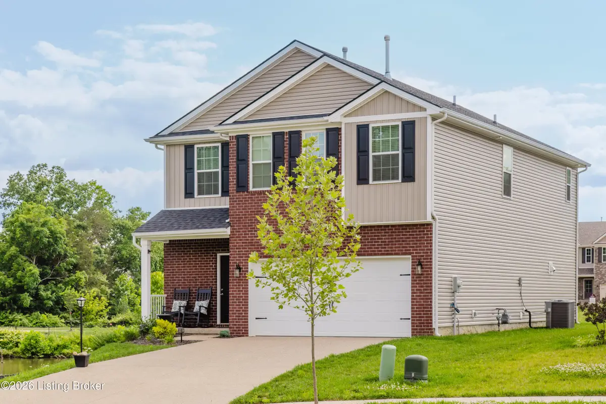 11901 Parkview Trace Dr, Louisville, KY 40229 - #1
