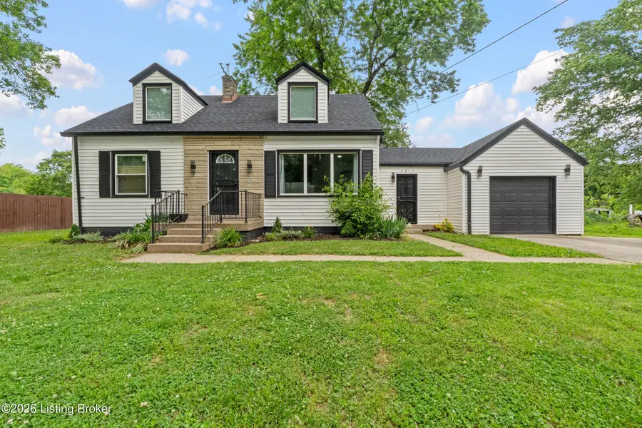 3215 Bridwell Dr, Louisville, KY 40216 - #2