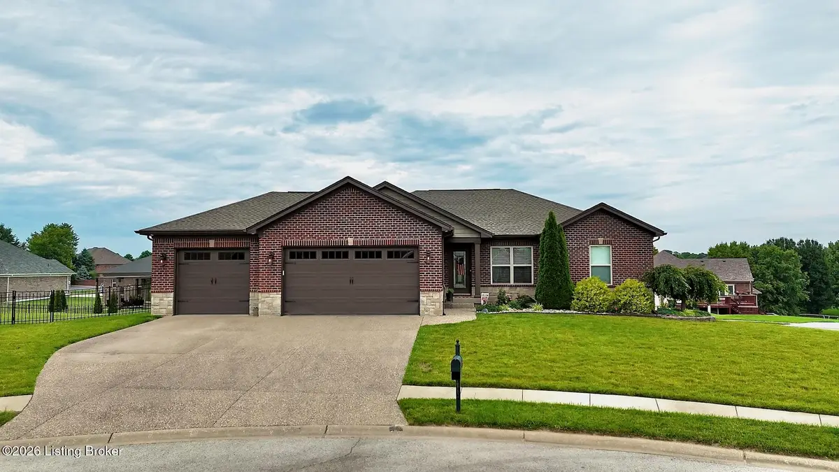 2904 Coldstream Dr, Jeffersonville, IN 47130 - #1