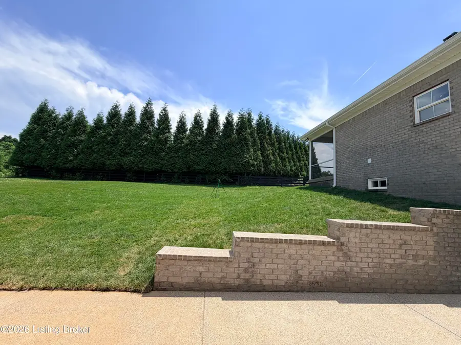 13000 Pond Creek Dr, Goshen, KY 40026 - #3