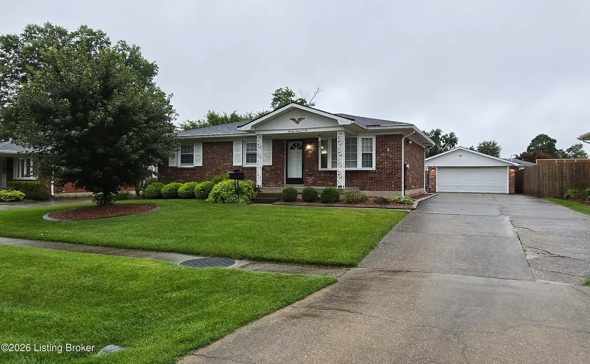 2706 Marguerite Dr, Louisville, KY 40216 - #1