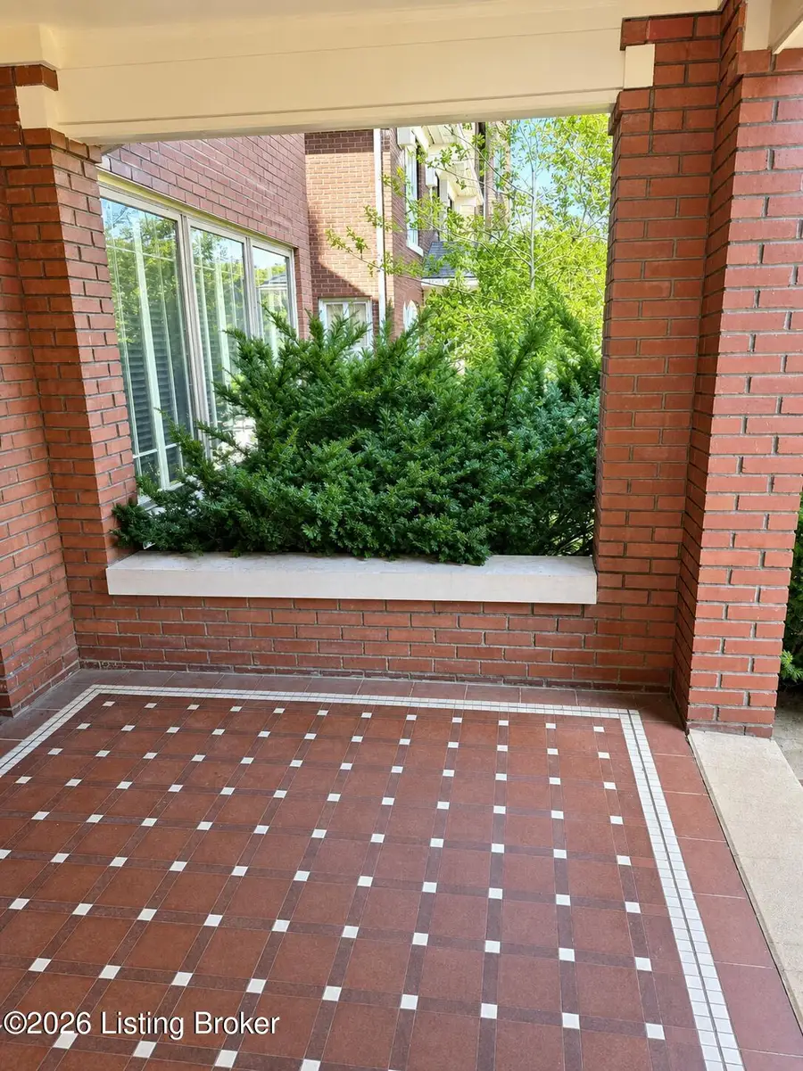 2107 Eastern Pkwy, Louisville, KY 40204 - #3