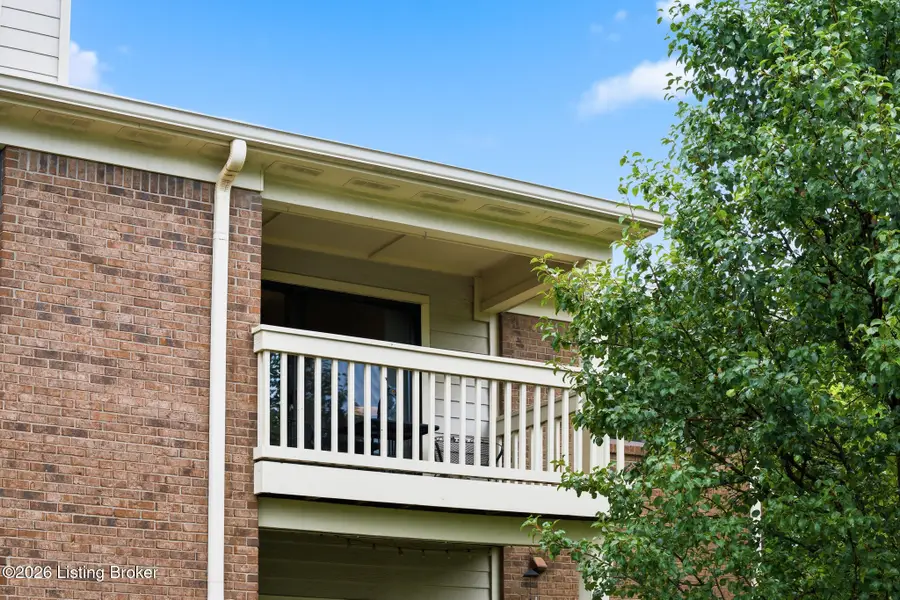 8401 Ambrosse Ln #207, Louisville, KY 40299 - #3