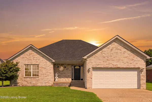 1590 Stringer Ln, Mt Washington, KY 40047