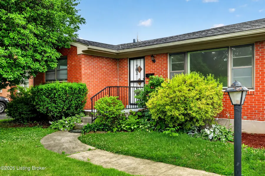 3530 Kerry Dr, Louisville, KY 40218 - #3