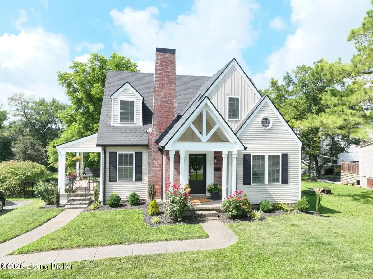204 E Virginia Ave, Springfield, KY 40069 - #1