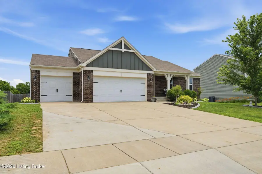 199 Round Rock Dr, Shepherdsville, KY 40165 - #3