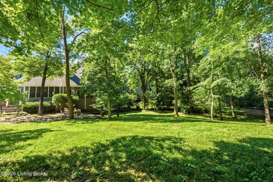 1502 Cowdrey Park Ln, Louisville, KY 40245 - #3