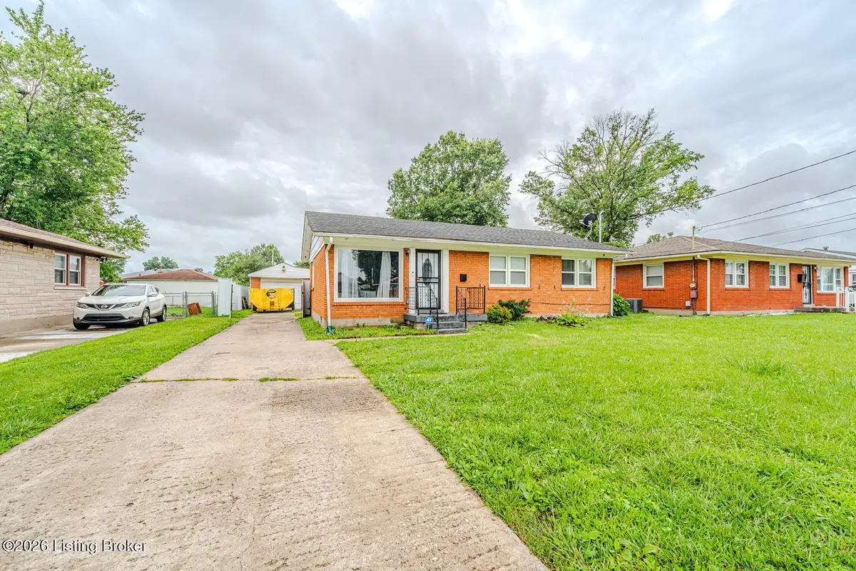 3416 E Indian Trail, Louisville, KY 40213 - #1