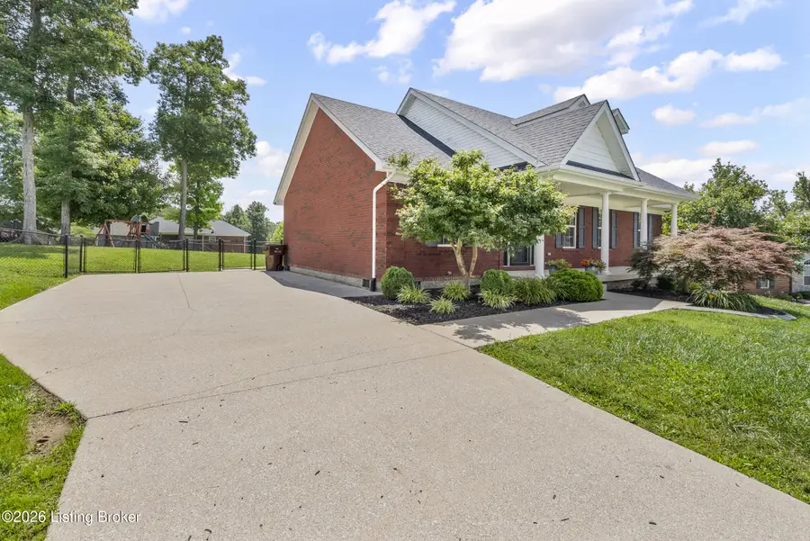 111 Nashville Dr, Coxs Creek, KY 40013 - #3