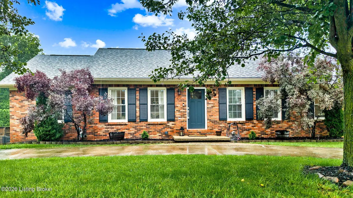 15 Cherokee Dr, Shelbyville, KY 40065 - #1