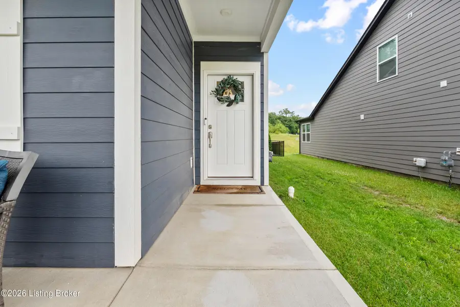 4629 Golden Eagle Dr, Louisville, KY 40245 - #2