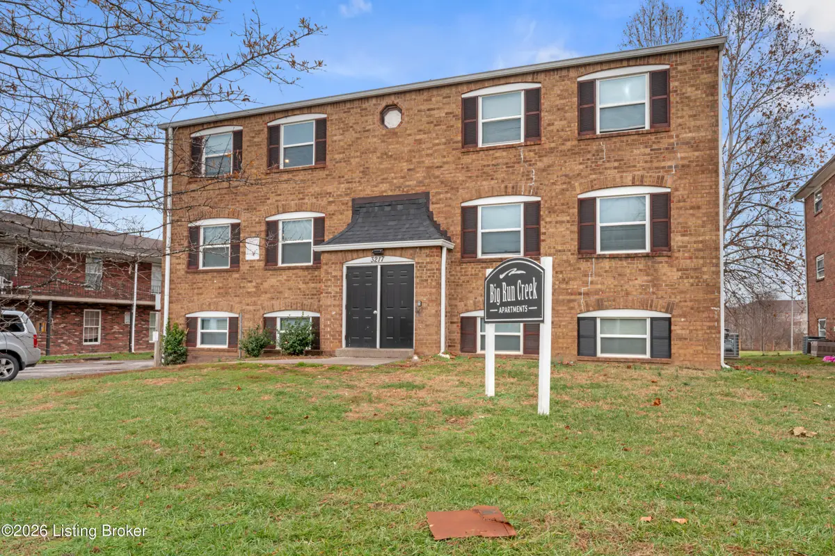 3217 Fordhaven Rd, Louisville, KY 40214 - #1