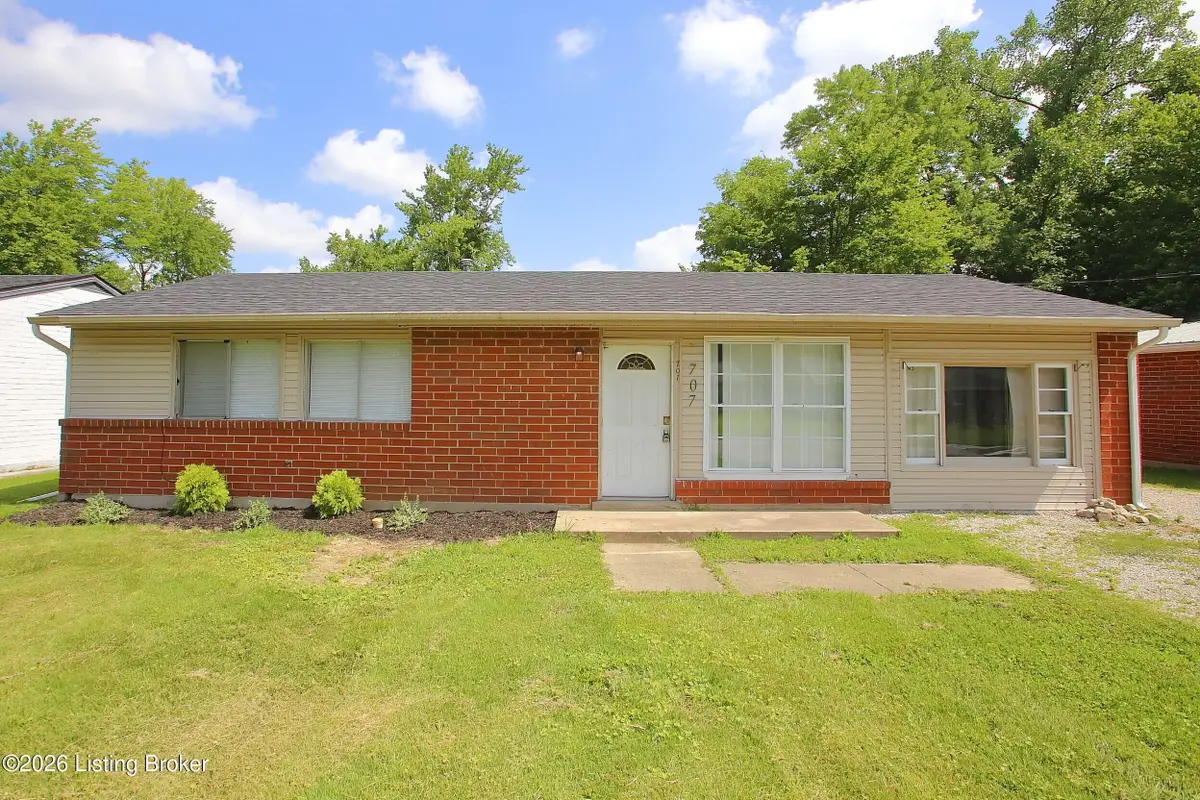 707 Sinclair St, Fairdale, KY 40118 - #1