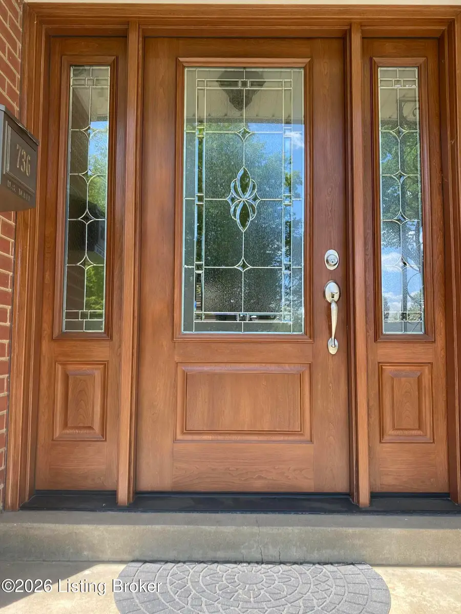 736 Wicklow Rd, Louisville, KY 40207 - #2