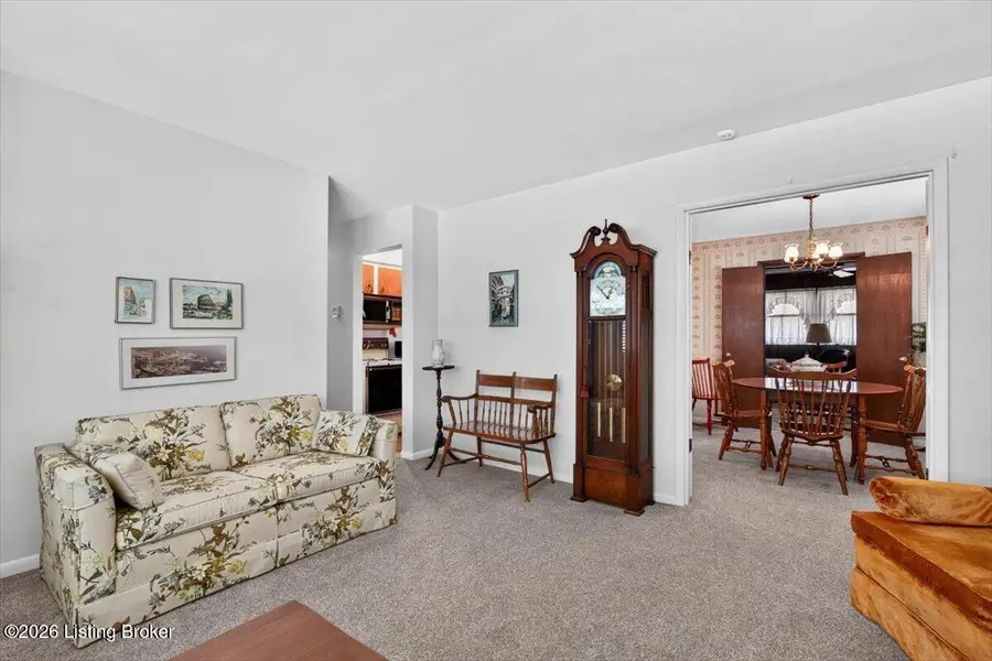 5610 Jeanine Dr, Louisville, KY 40219 - #2