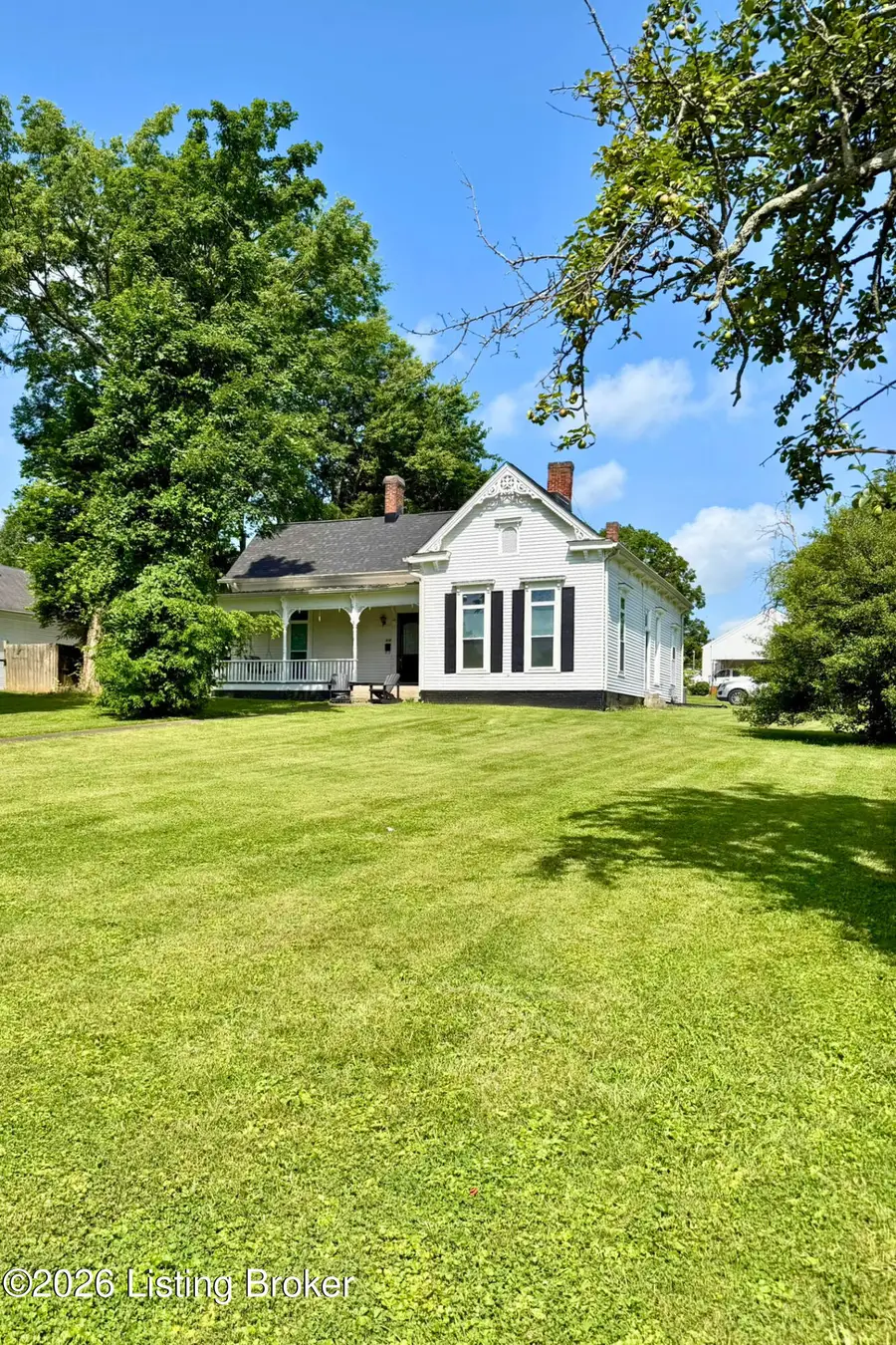 516 N Walnut St, Springfield, KY 40069 - #2
