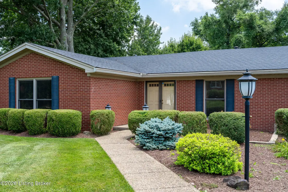 9814 Boxford Ct, Louisville, KY 40242 - #1