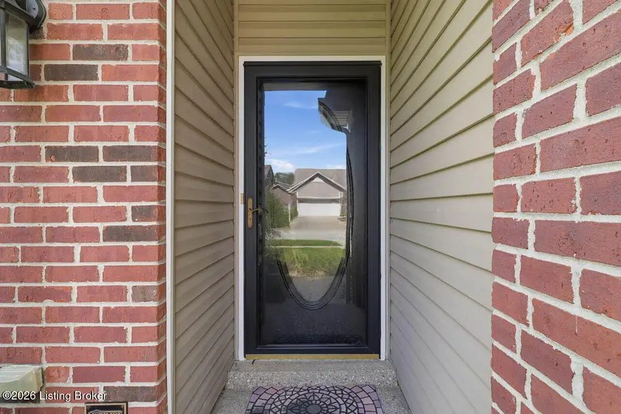 3213 Stony Farm Dr, Jeffersontown, KY 40299 - #3