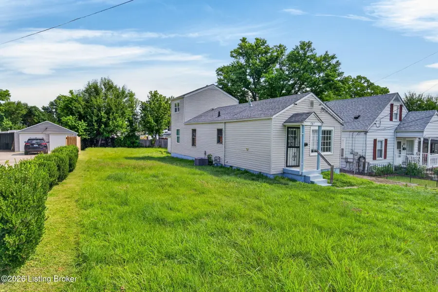 1327 Shingo Ave, Louisville, KY 40215 - #2