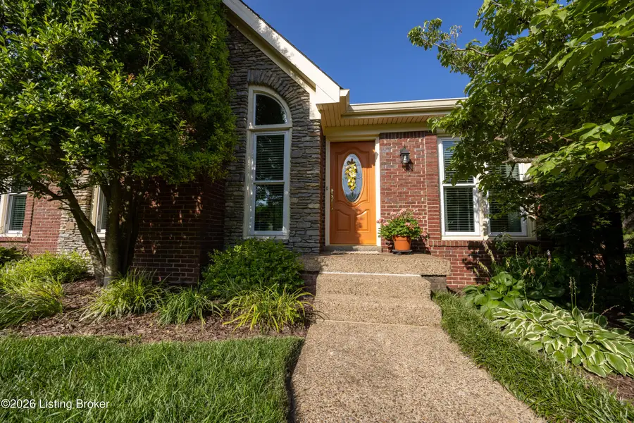 14107 Bentley Ct, Louisville, KY 40245 - #3