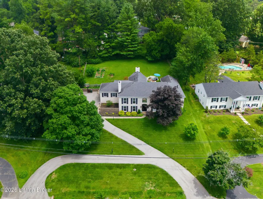 417 Blankenbaker Ln, Louisville, KY 40207 - #2