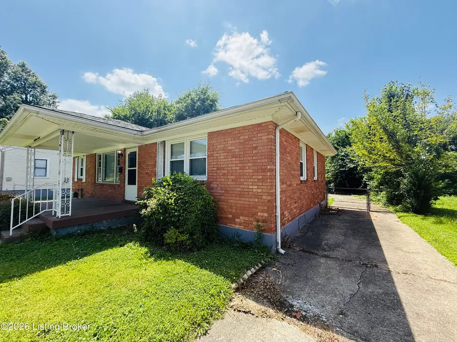 4308 Lynnview Dr, Louisville, KY 40216 - #2