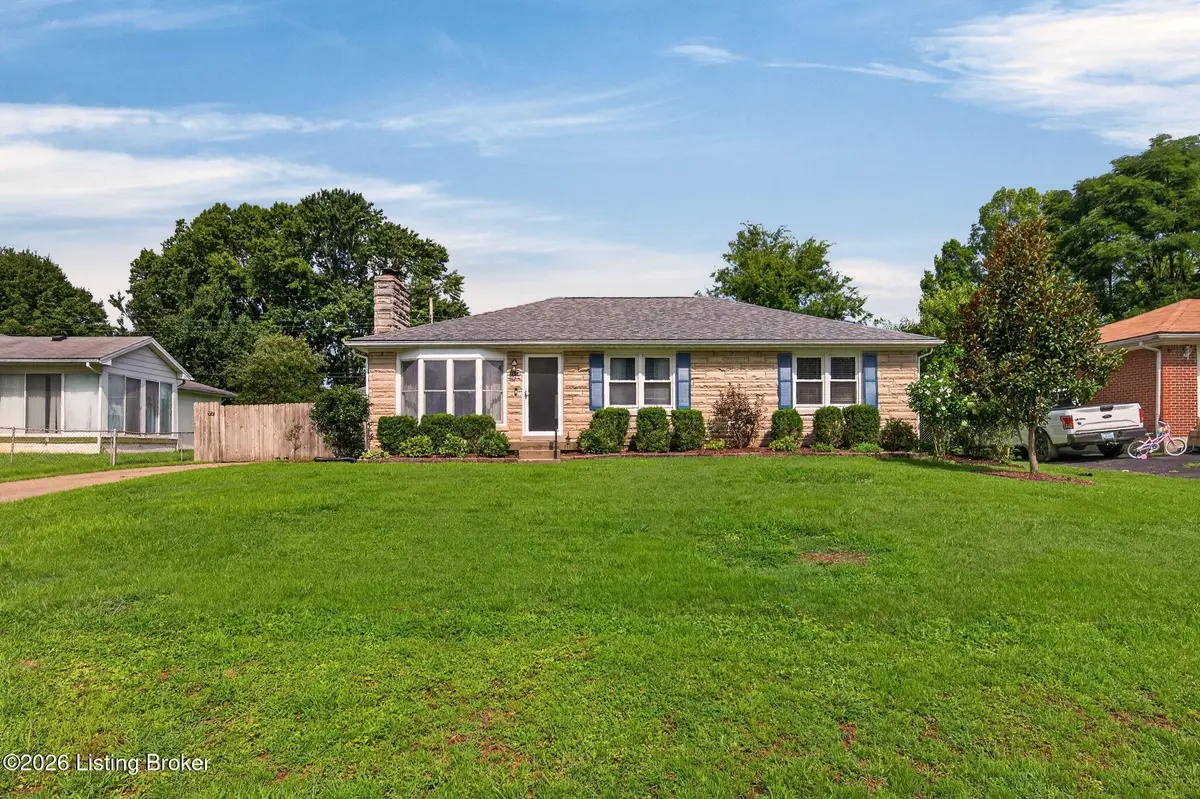 9914 Prairie Dr, Louisville, KY 40272 - #1