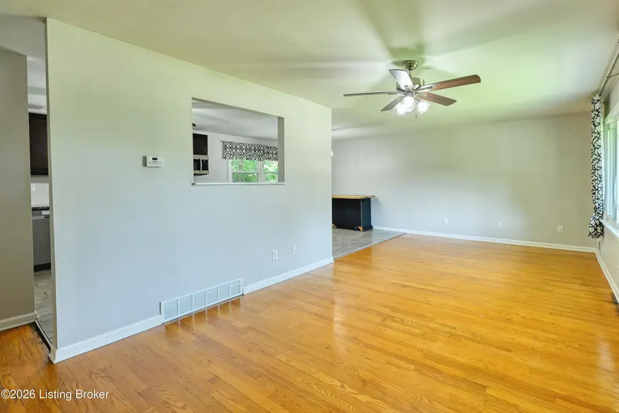 10006 Fern Creek Rd, Louisville, KY 40291 - #2