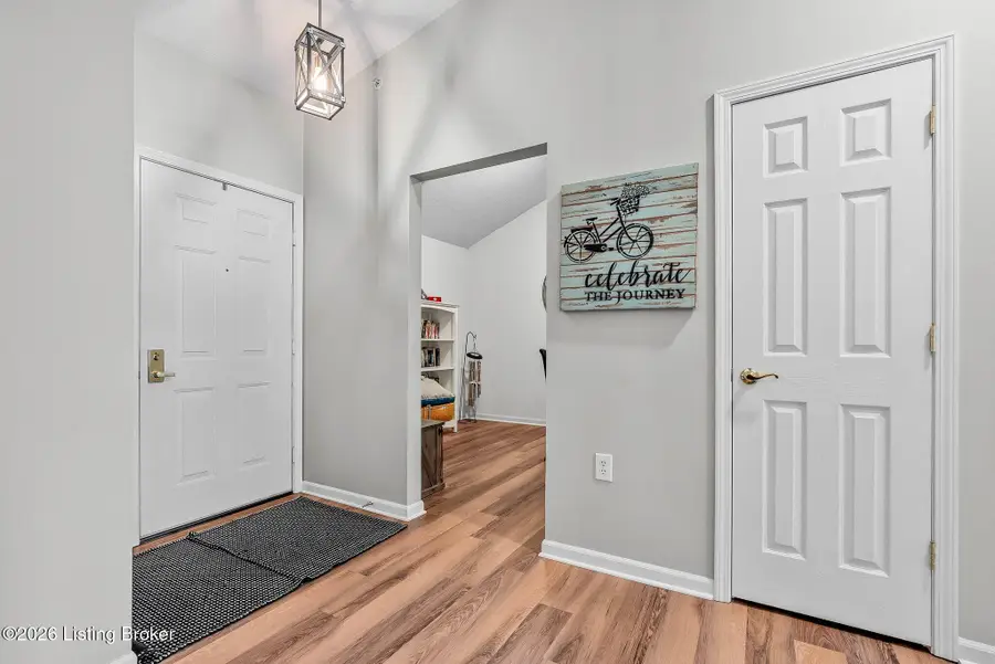 2600 Aristocrat Pl #302, Louisville, KY 40299 - #2
