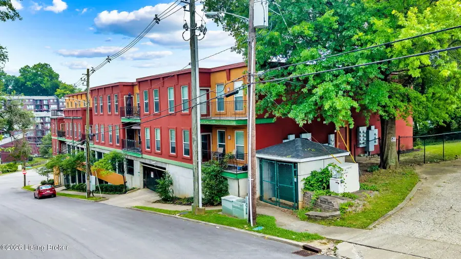 2411 Brownsboro Rd #APT 101, Louisville, KY 40206 - #2