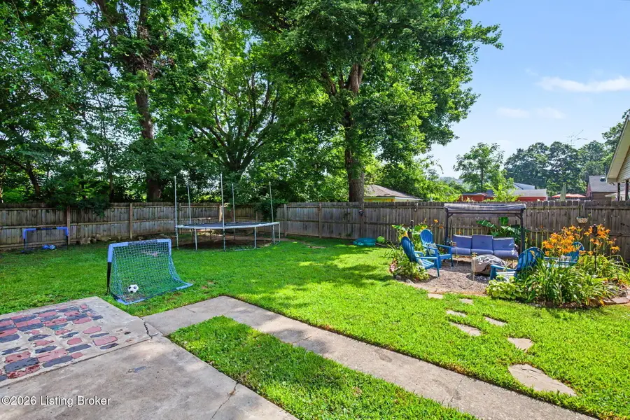 4013 Blanton Ln, Louisville, KY 40216 - #2